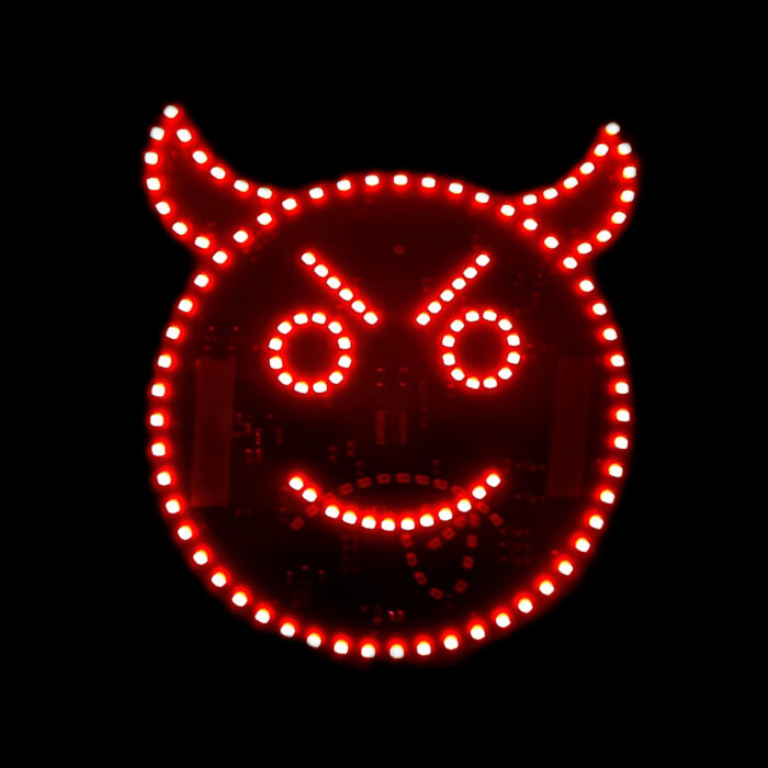 InShot_20250429_151942562 (1) استیکر ایموجی کنترل از راه دور - تصویر 1